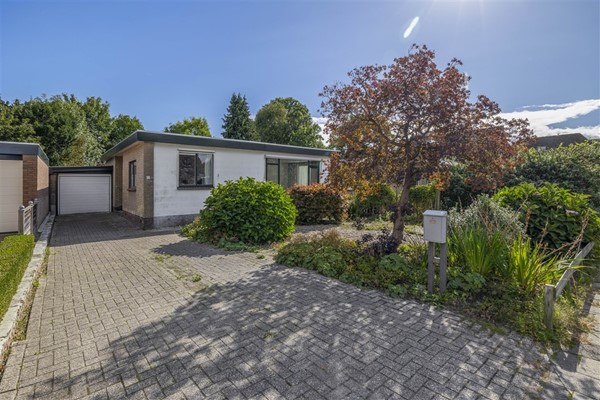 Te koop: Gelijkvloers wonen en met het genot van een eigen tuin!
